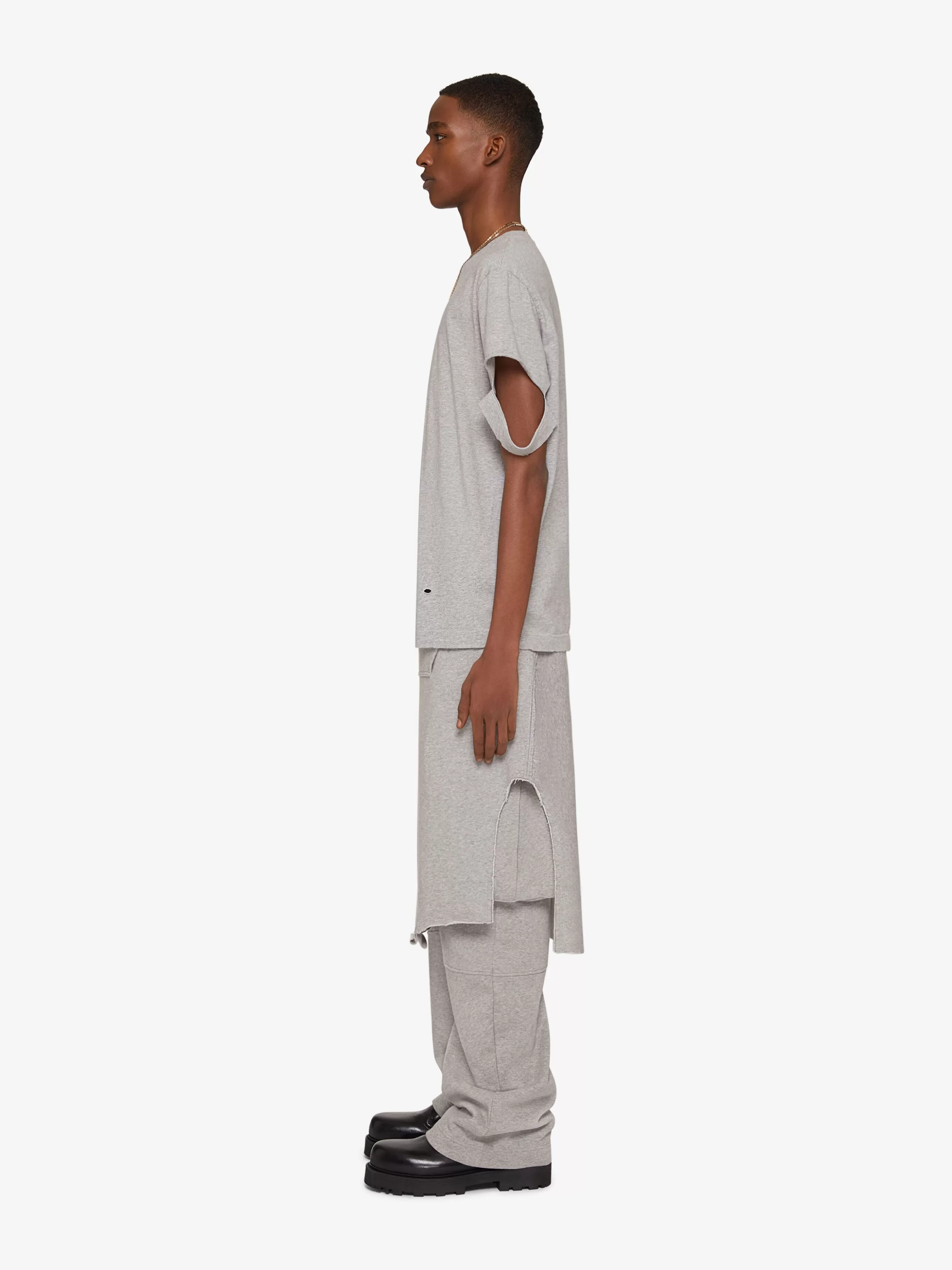 GIVENCHY Pants-Cargo pants in jersey