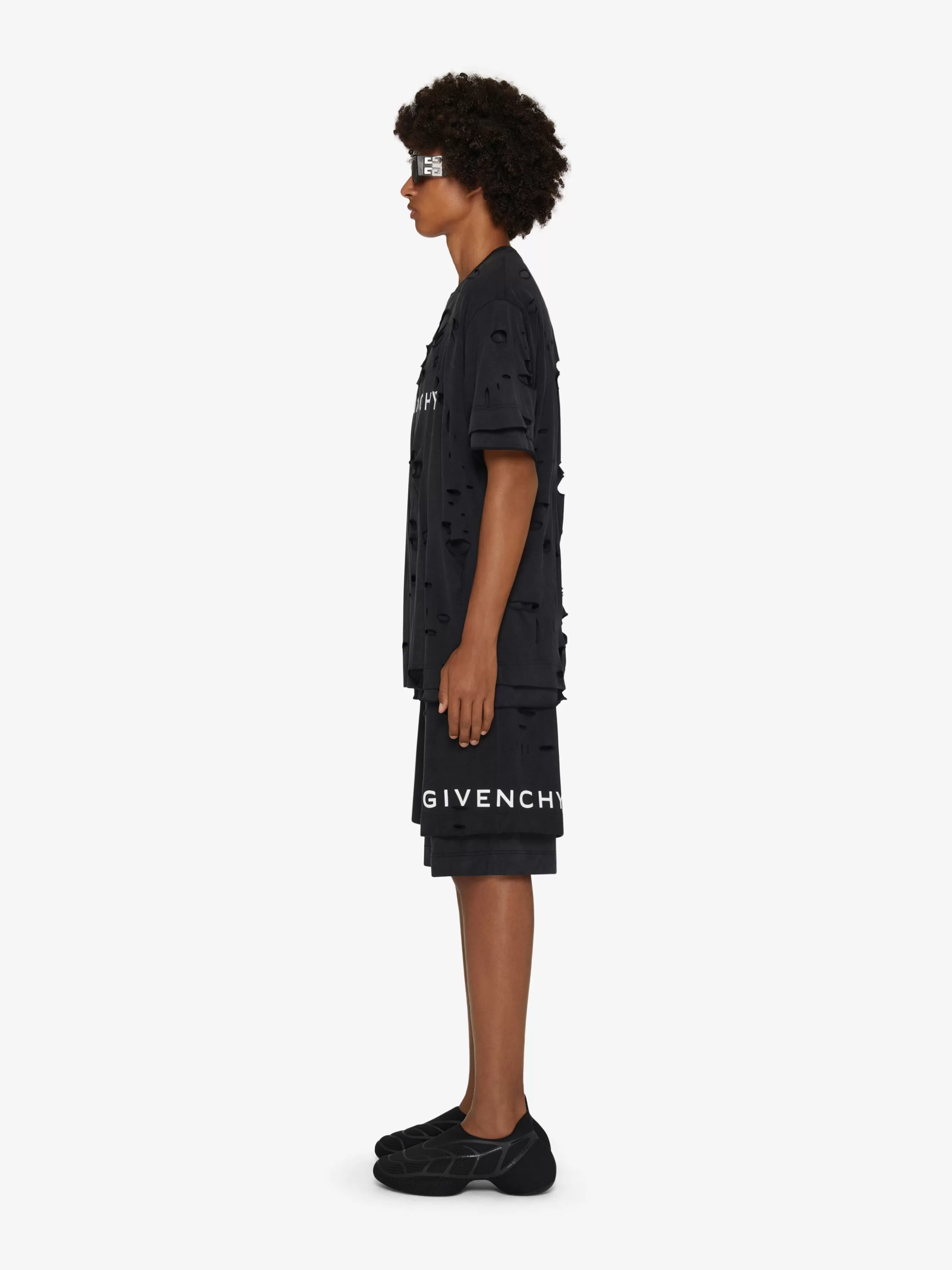 GIVENCHY Shorts- bermuda shorts in felpa with destroyed effect