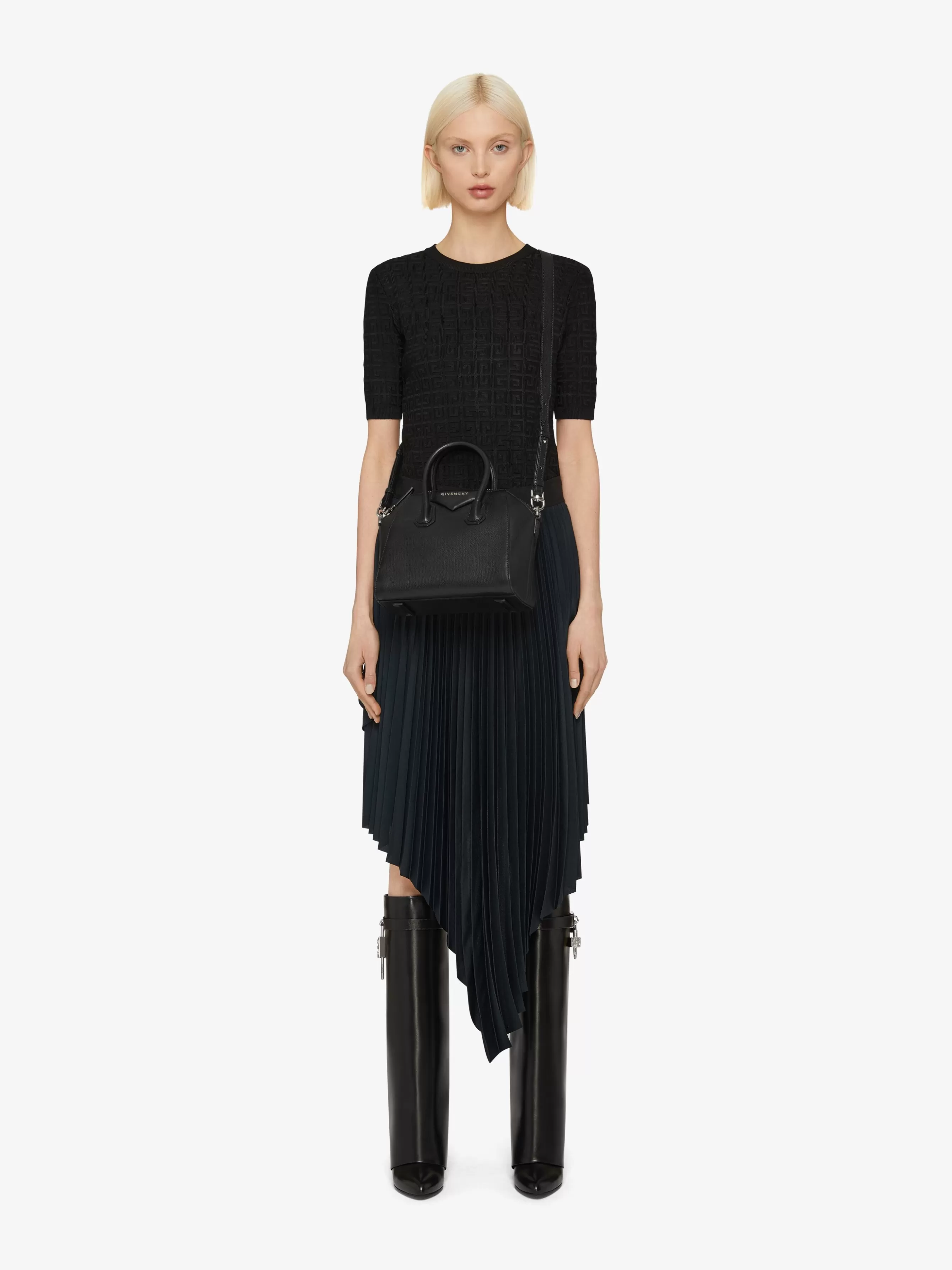 Men/Women GIVENCHY Cross-body Bags | Antigona-Mini Antigona bag in grained leather