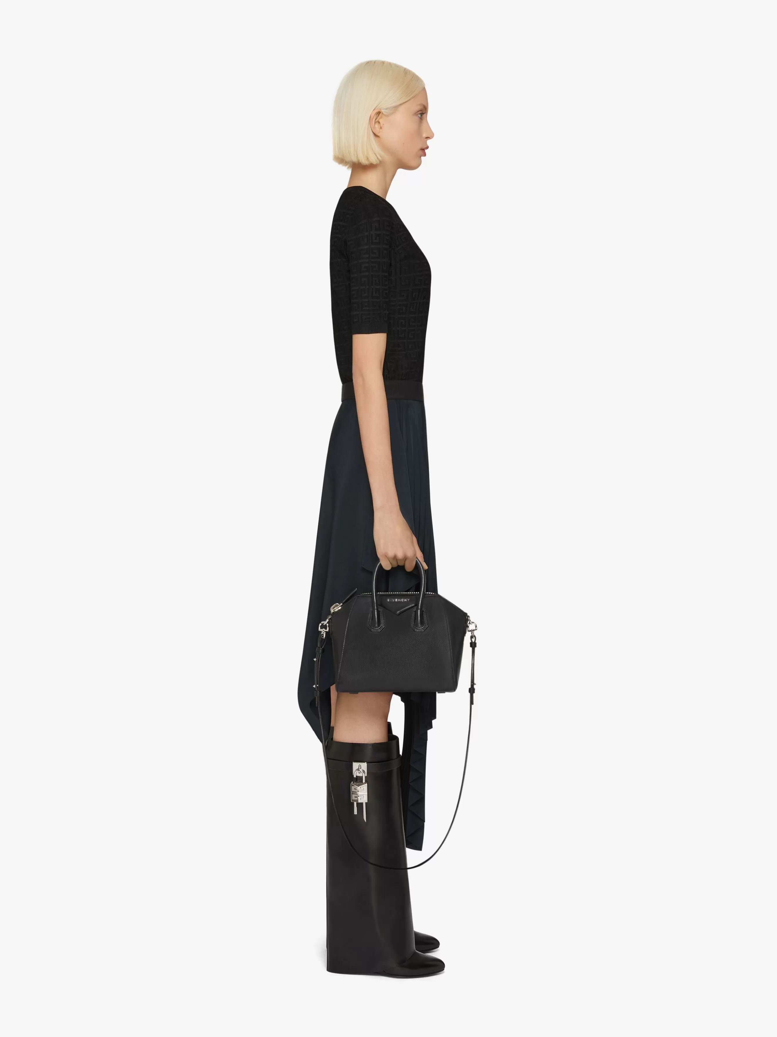 Men/Women GIVENCHY Cross-body Bags | Antigona-Mini Antigona bag in grained leather