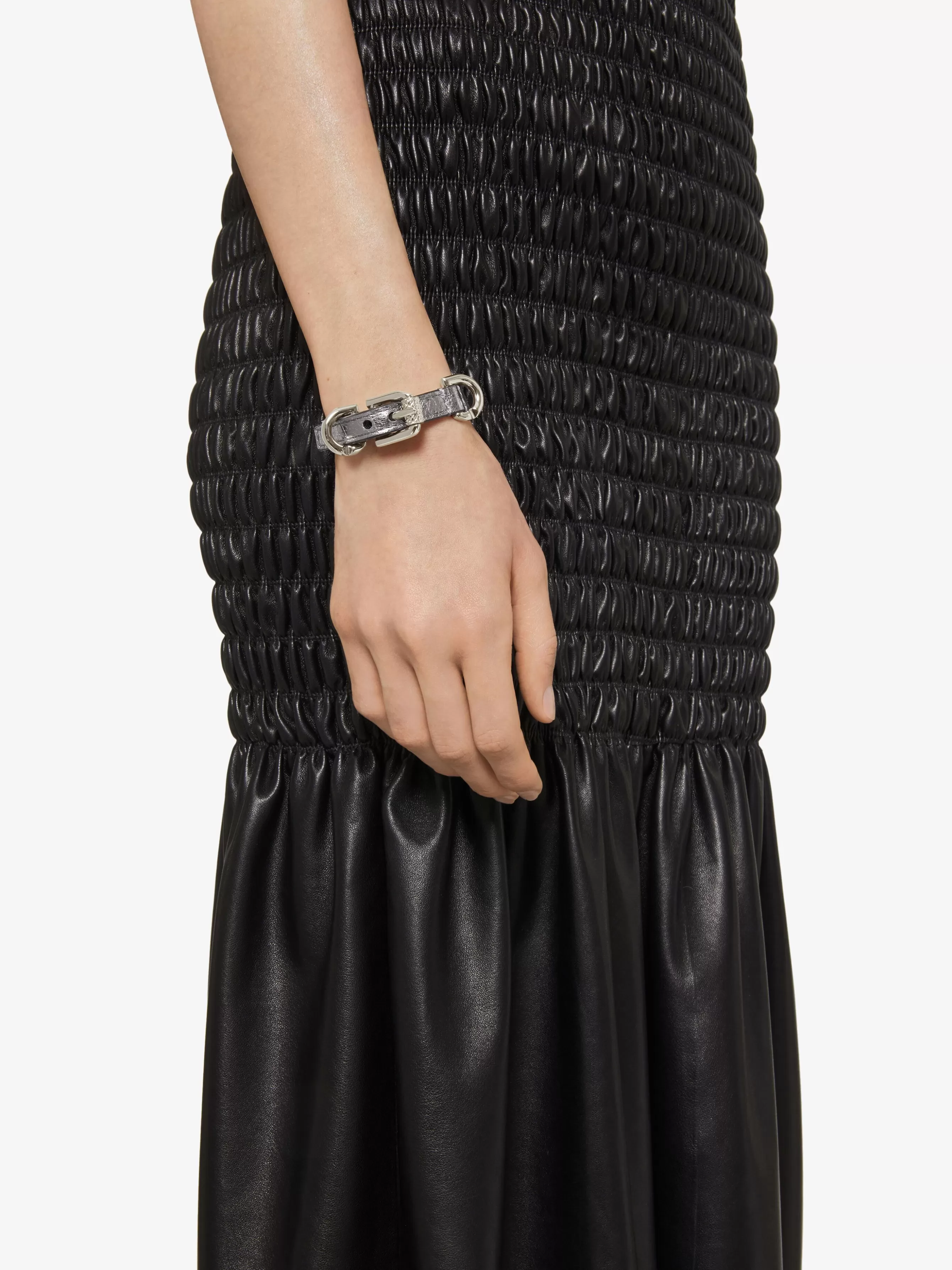 GIVENCHY Jewelry-Voyou bracelet in laminated leather and metal